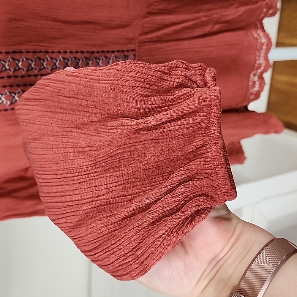 Artesia Embroidered Lace Detail V-Neck Boho Top - Picture 5 of 9